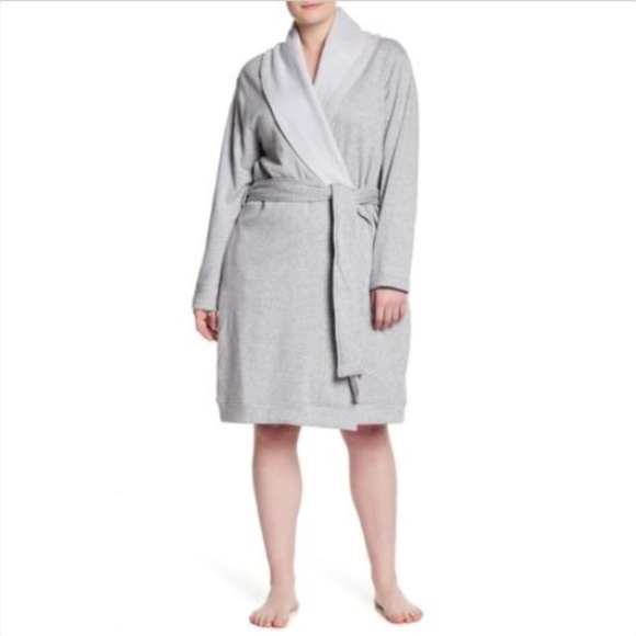 UGG Other - UGG Plus Size Blanche Fleece Robe SEAL HEATHER 3X